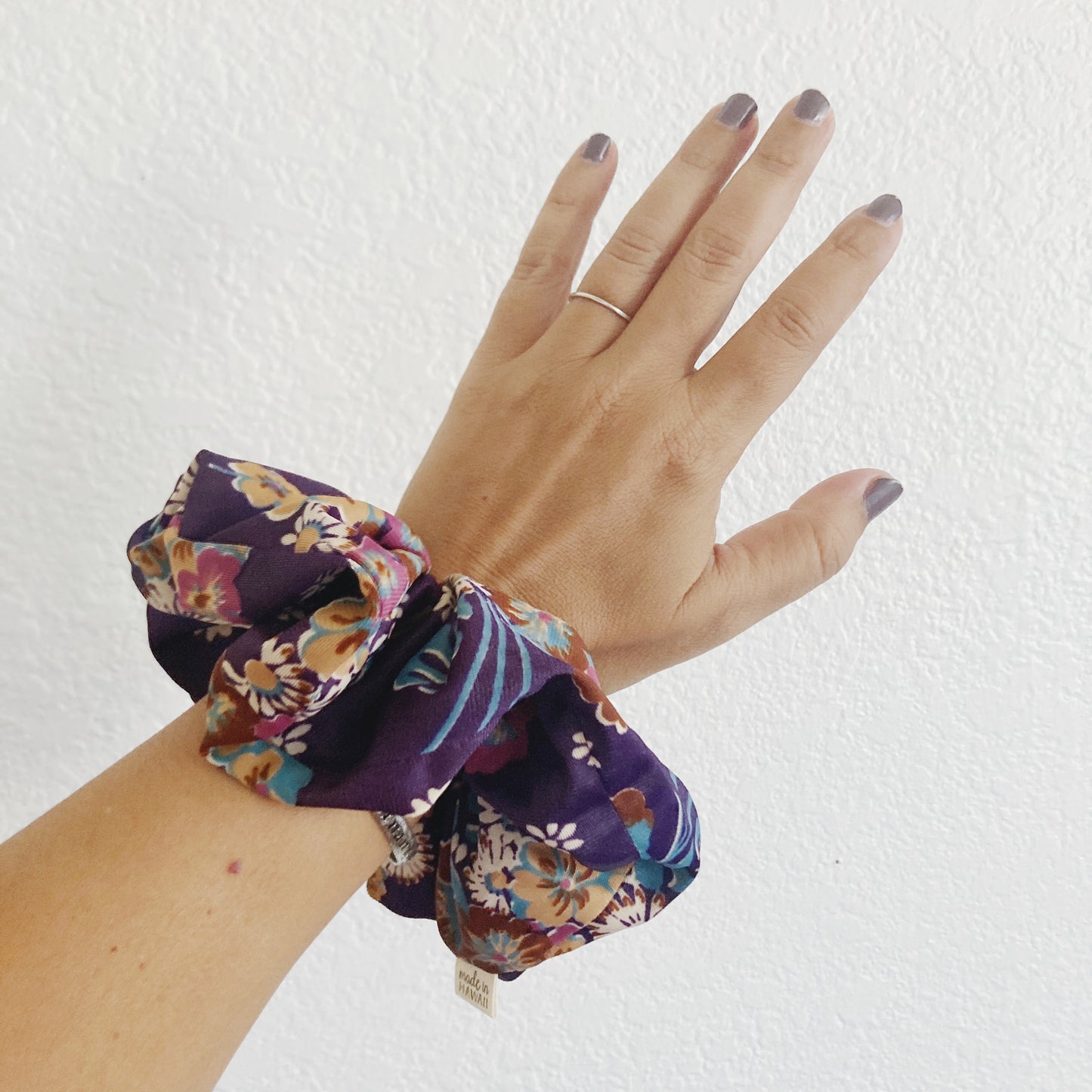 Hana Hou // SCRUNCHIE 006 // Made in Hawaii with upcycled textiles